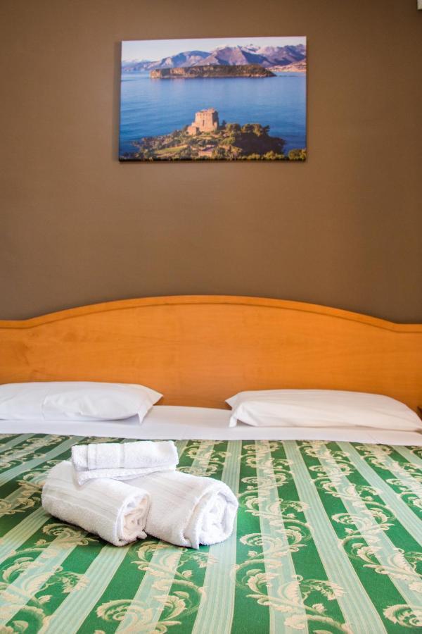 Hotel San Giorgio 圣尼科拉阿尔切拉 外观 照片