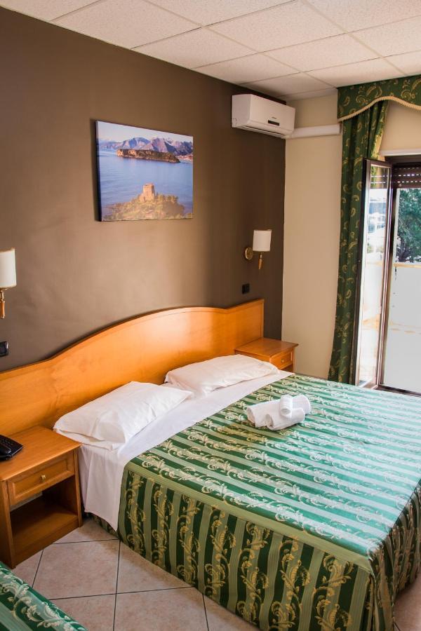 Hotel San Giorgio 圣尼科拉阿尔切拉 外观 照片